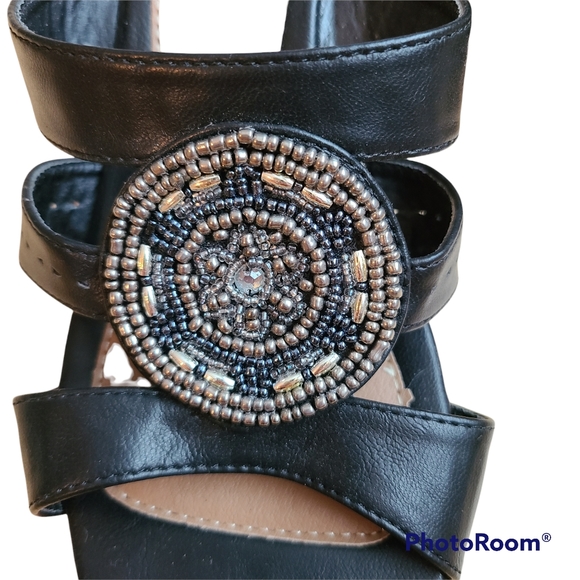 Alia Sandal - Picture 3 of 10